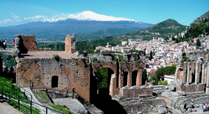 Teatro antico per Villa Almoezia a Castelmola