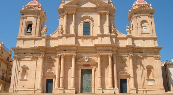 Duomo di Noto per Villa Almoezia